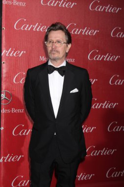 Gary Oldman