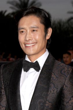 Byung-hun lee