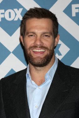 Geoff Stults