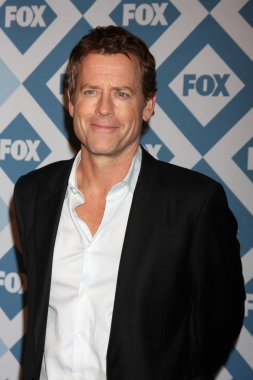 Greg Kinnear