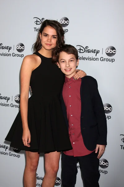 Maia Mitchell, Hayden Byerly — Fotografia de Stock