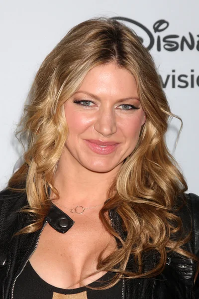 Jes Macallan — Photo