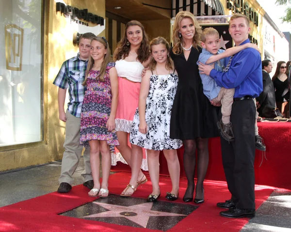 Cheryl Hines, Extended Family children — Stock Photo, Image