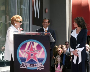 Jeanne Cooper ve Kate Linder