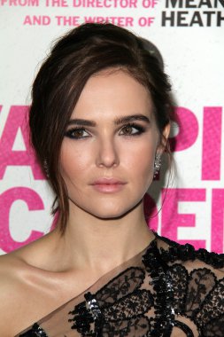 Zoey Deutch