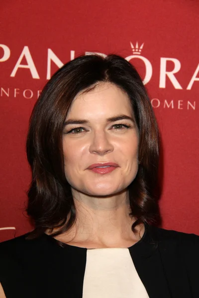 Betsy Brandt — Photo