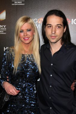 tara reid, erez Aizen