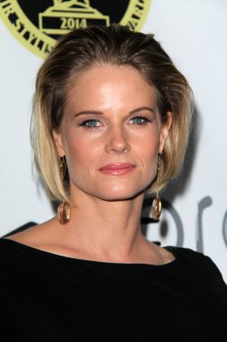 Joelle carter