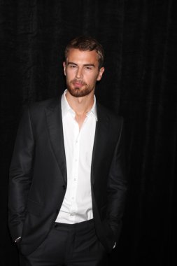 Theo James