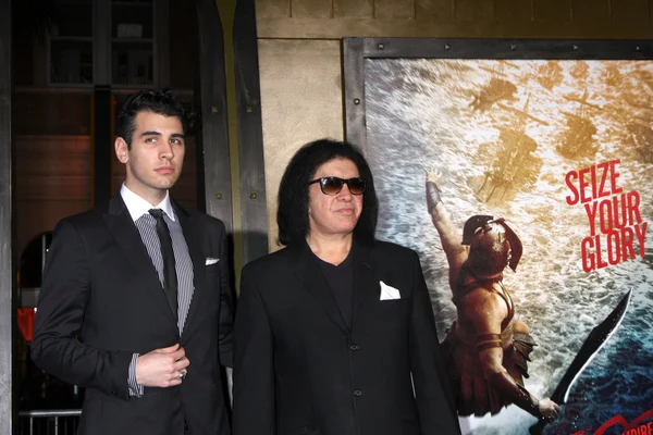 Nick Simmons, Gene Simmons — Stockfoto