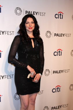 Laura prepon
