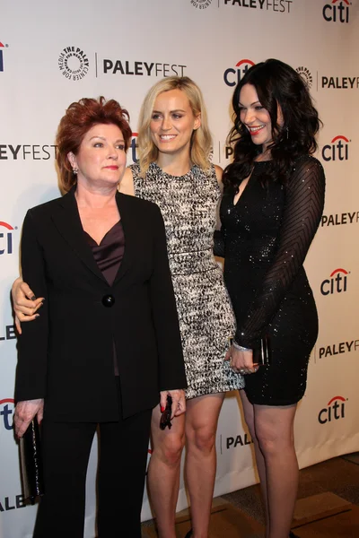 Kate Mulgrew, Taylor Schilling, Laura Prepon — Stock fotografie