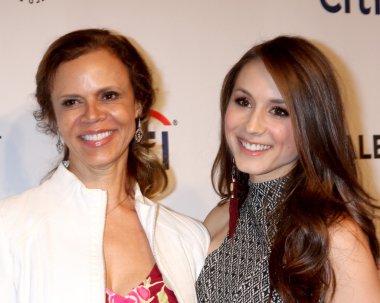 Deborah Pratt, Troian Bellisario