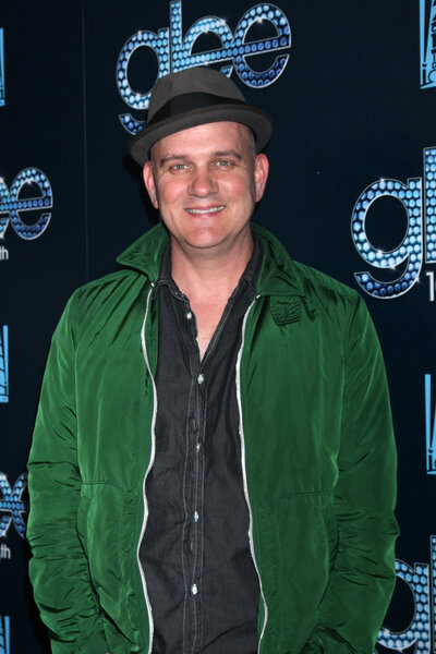 О "Мэлли, Майк
