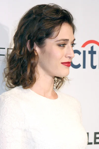 Lizzy Caplan — Zdjęcie stockowe