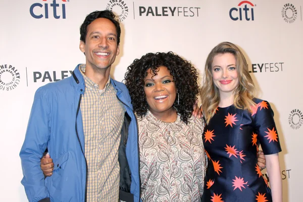 Danny Pudi, Yvette Nicole Brown, Gillian Jacobs — Stockfoto