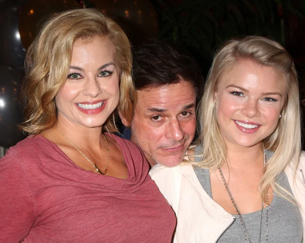 Jessica collins, kelli goss, hunter kung, max erlich — Stockfoto