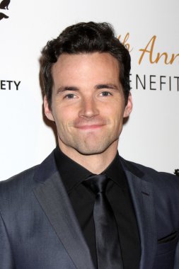 Ian Harding
