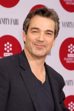 Jon Tenney