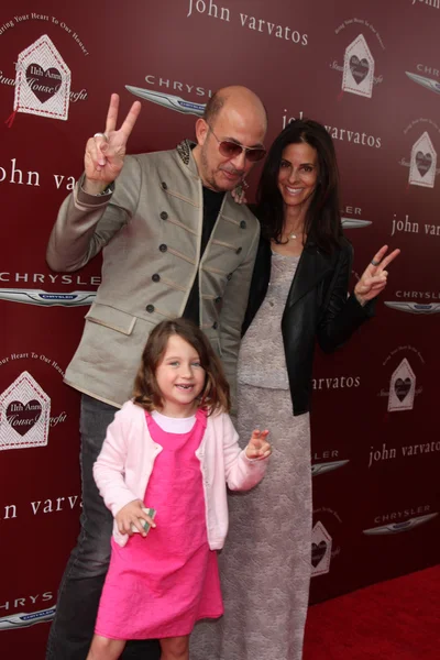 John Varvatos and Family — Stock Photo, Image