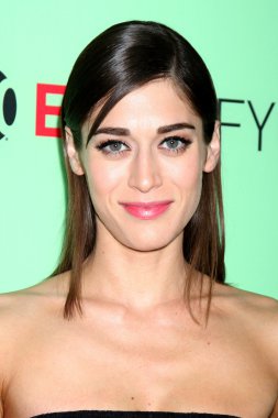 Lizzy Caplan