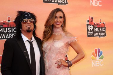 Nikki Sixx, Courtney Bingham
