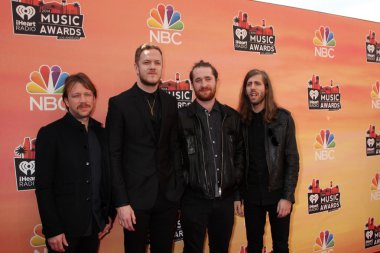 Ben mckee, dan reynolds, daniel platzman ve wayne vaaz, ejderha hayal