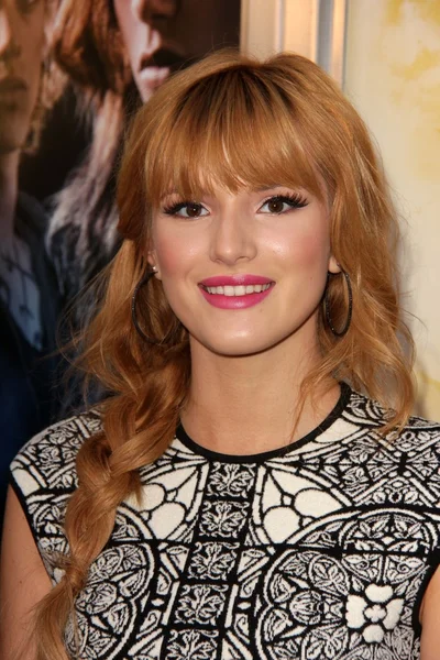 Bella Thorne Ordförande — Stockfoto