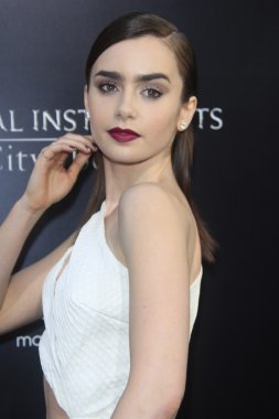 Lily Collins