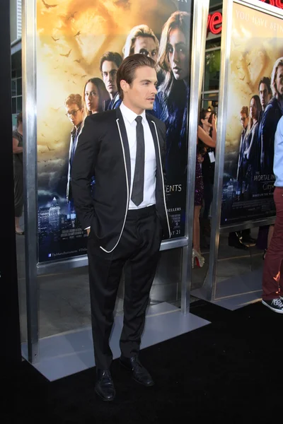 Kevin Zegers — Photo