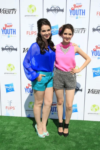 Vanessa Marano, Laura Marano — Foto de Stock