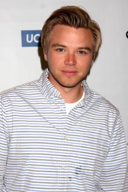 Brett Davern