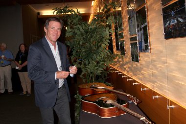 Dennis Quaid