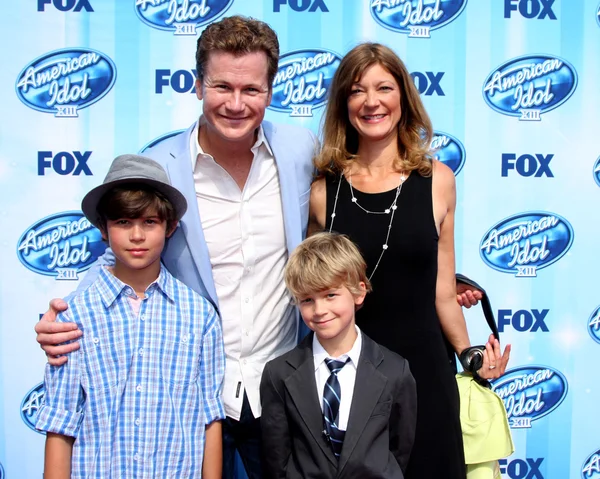 Jonathan Mangum, Leah Stanko Mangum, Chase Mangum, Austin Mangum – stockfoto