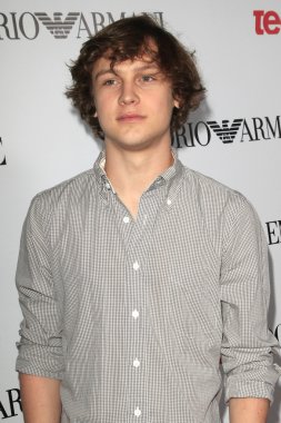 Logan Miller