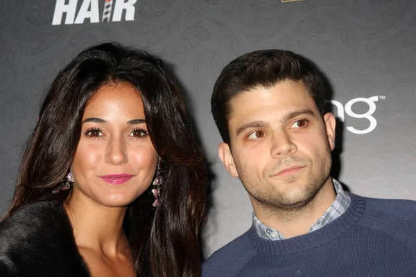 Emmanuelle Chriqui, Jerry Ferrara — Fotografia de Stock