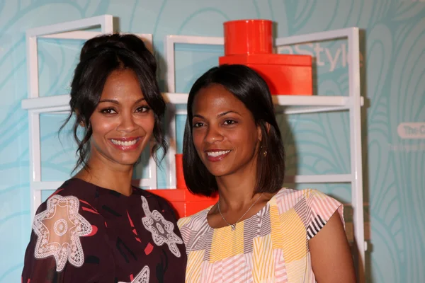 Zoe Saldana, Soeur Mariel — Photo