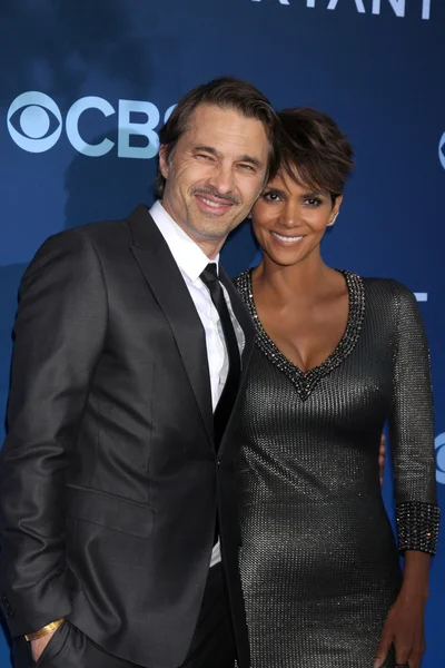 Olivier Martinez og Halle Berry - Stock-foto