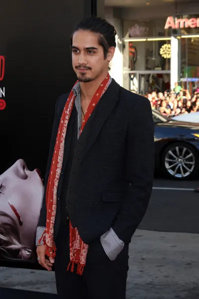 Avan Jogia — Photo