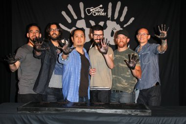 mike shinoda linkin park, bourdon, joe rob hahn, brad delson, dave farrell, chester bennington