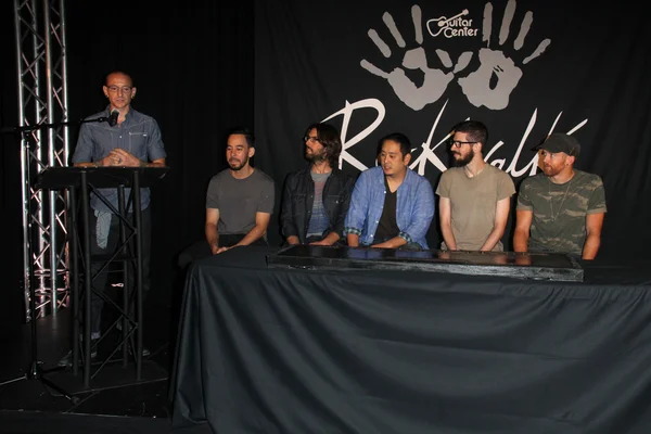 A Linkin park, mike shinoda, rob bourdon, joe hahn, brad delson, dave farrell, chester bennington — Stock Fotó