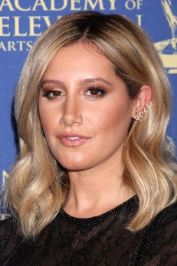 Ashley tisdale