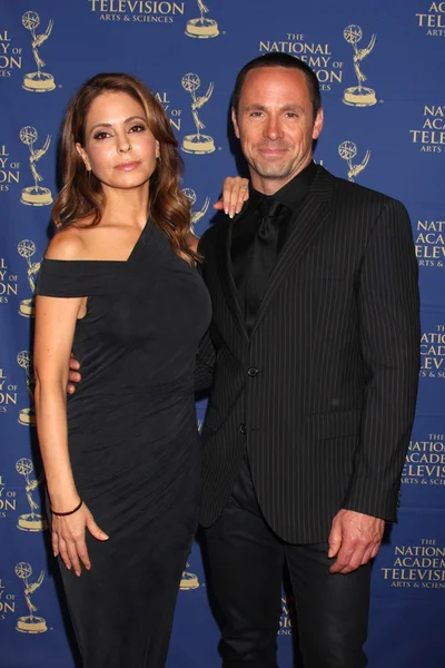 Lisa Lo Cicero, William devry — Stockfoto