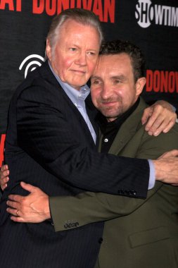Jon voight, eddie marsan