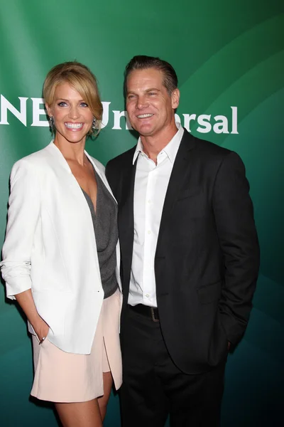 Tricia Helfer, Brian Van Holt — Fotografia de Stock