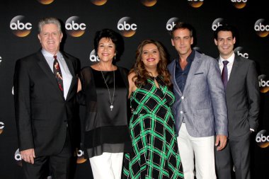 Sam Mcmurray, Terri Hoyos, Cristela Alonzo, Carlos Ponce, Andrew Leeds