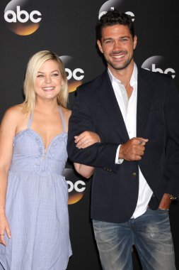 Kirsten fırtınalar, ryan paevey