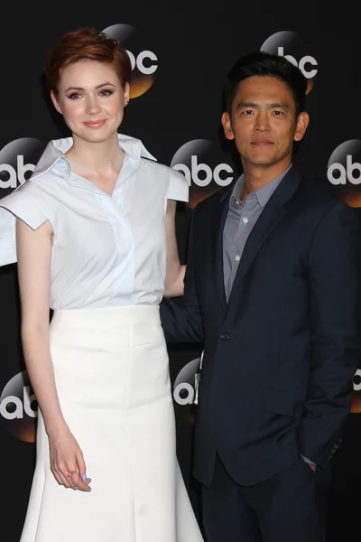 Karen Gillan, John Cho — Photo