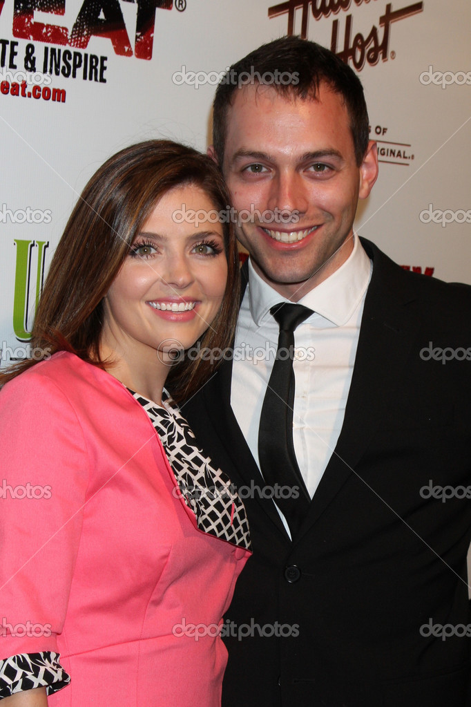 Jen Lilley, husband Jason Wayne Stock Editorial Photo © Jean_Nelson 49732389