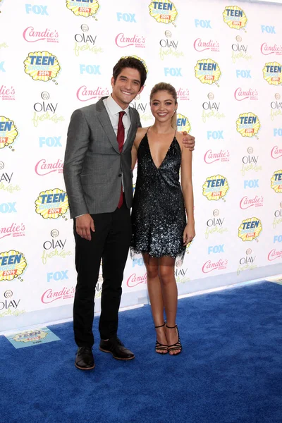 Tyler Posey, Sarah Hyland — Stock Photo, Image